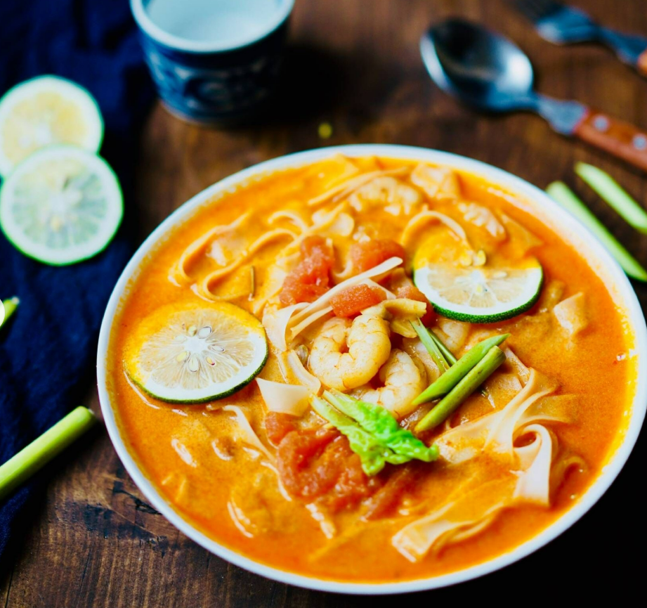 Spicy and Sour Thai Tom Yum Goong: Recreate Authentic Thai Flavors at Home
